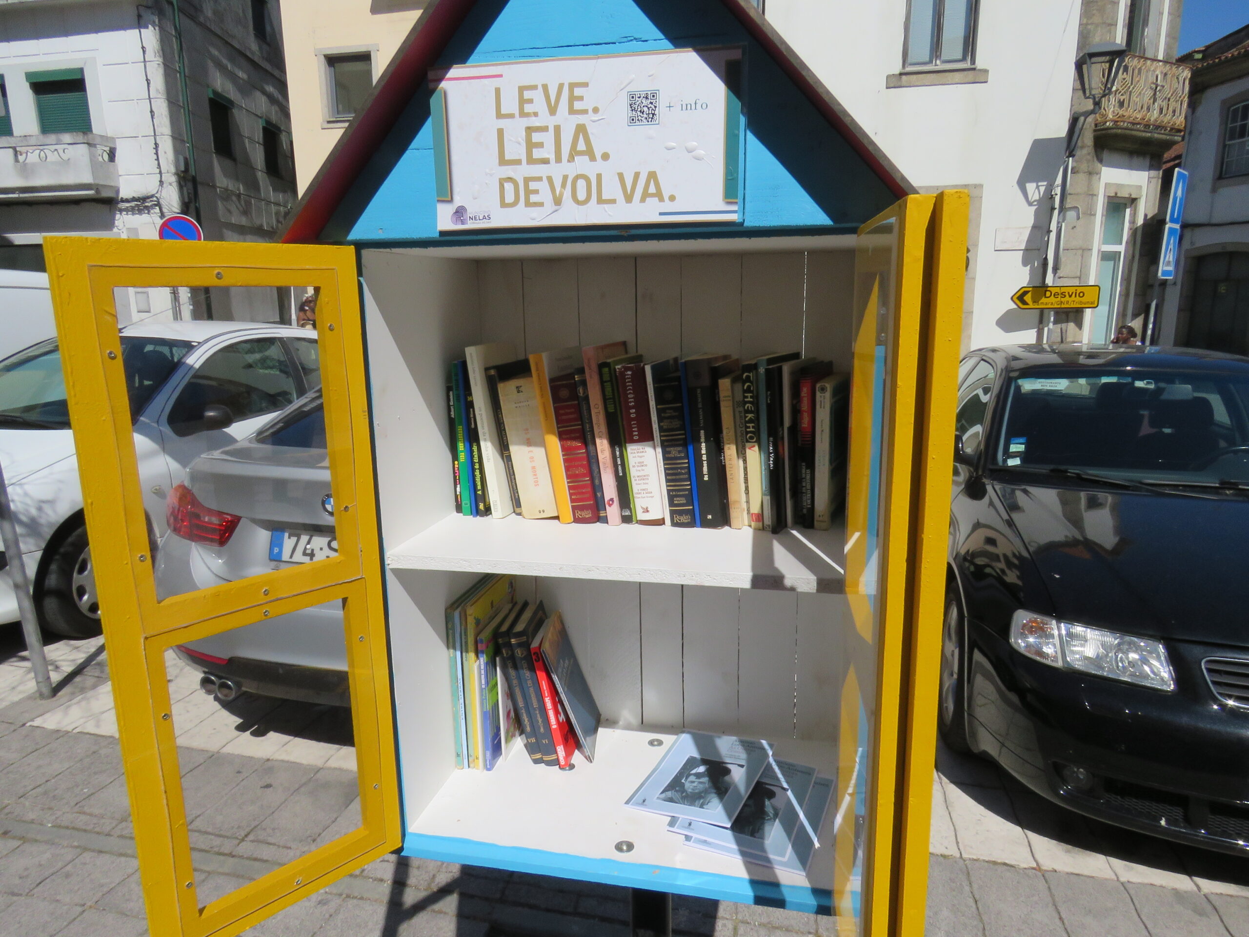 MICRO BIBLIOTECAS COMUNITÁRIAS